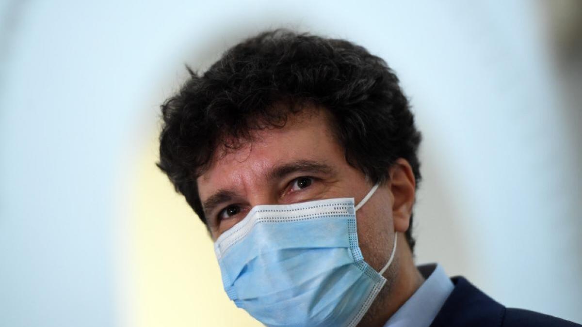 nicusor-dan-transport-elevi-capitala-sectoare_04259900