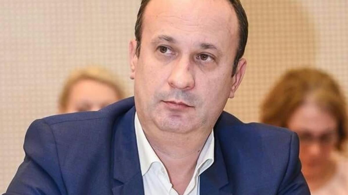 adrian-caciu_03923000