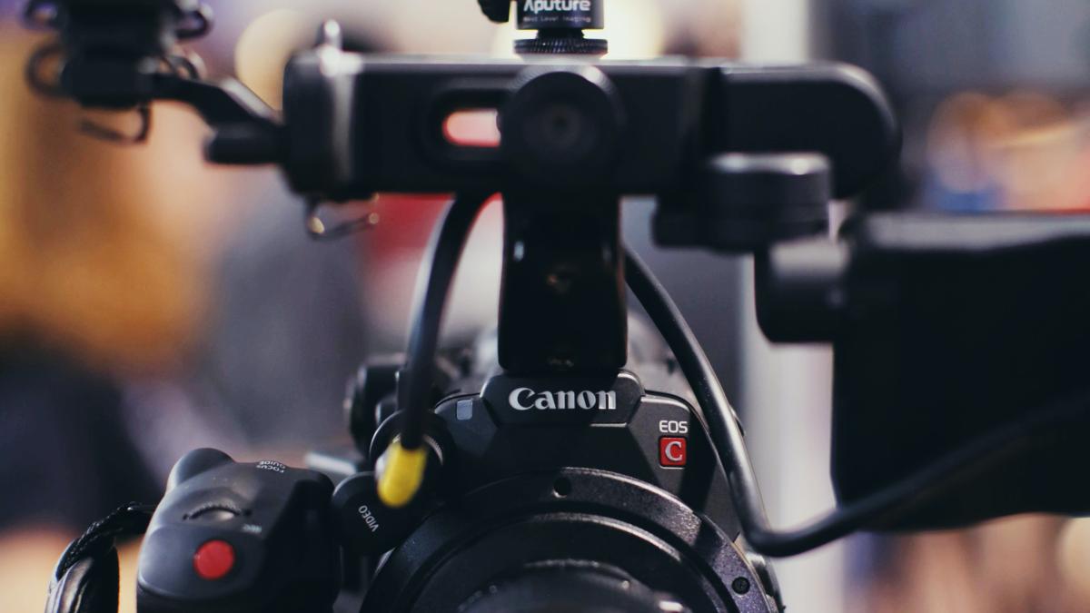 jurnalisti-ucraina-posturi-tv_14231600