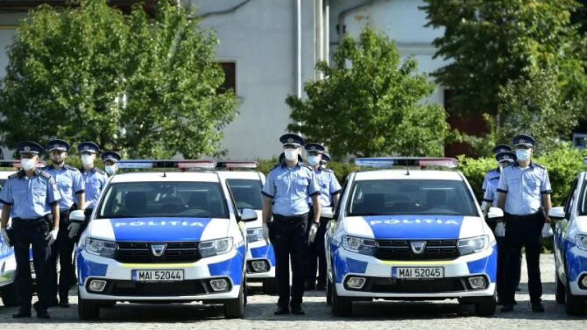 anumite-sporuri-din-sectorul-bugetar--eliminate--iulian-surugiu-inca-mai-sunt-politisti-platiti-cu-1450-de-lei_73578200