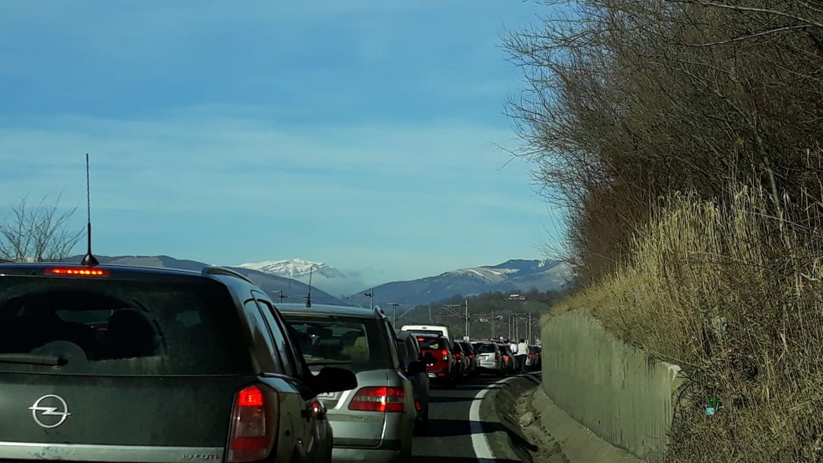 bara-la-bara-pe-dn1_68761800