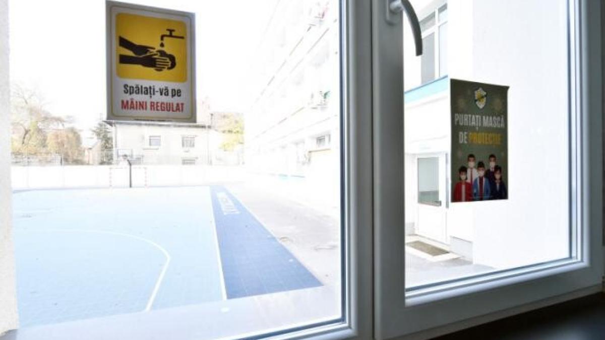 scoala_mesaje_razvan_chereches_educatie_agerpres_44484500