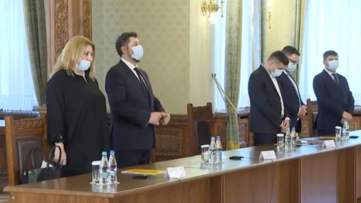 aur-consultari-cotroceni_75082800