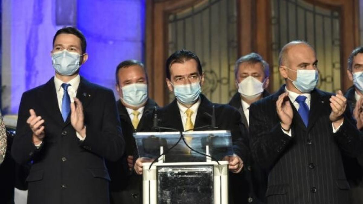 burse-elevi---8-lei-vs--200-lei--orban--pentru-prima-data-am-stabilit-un-prag-minim-sa-nu-existe-astfel-de-decalaje_43506200