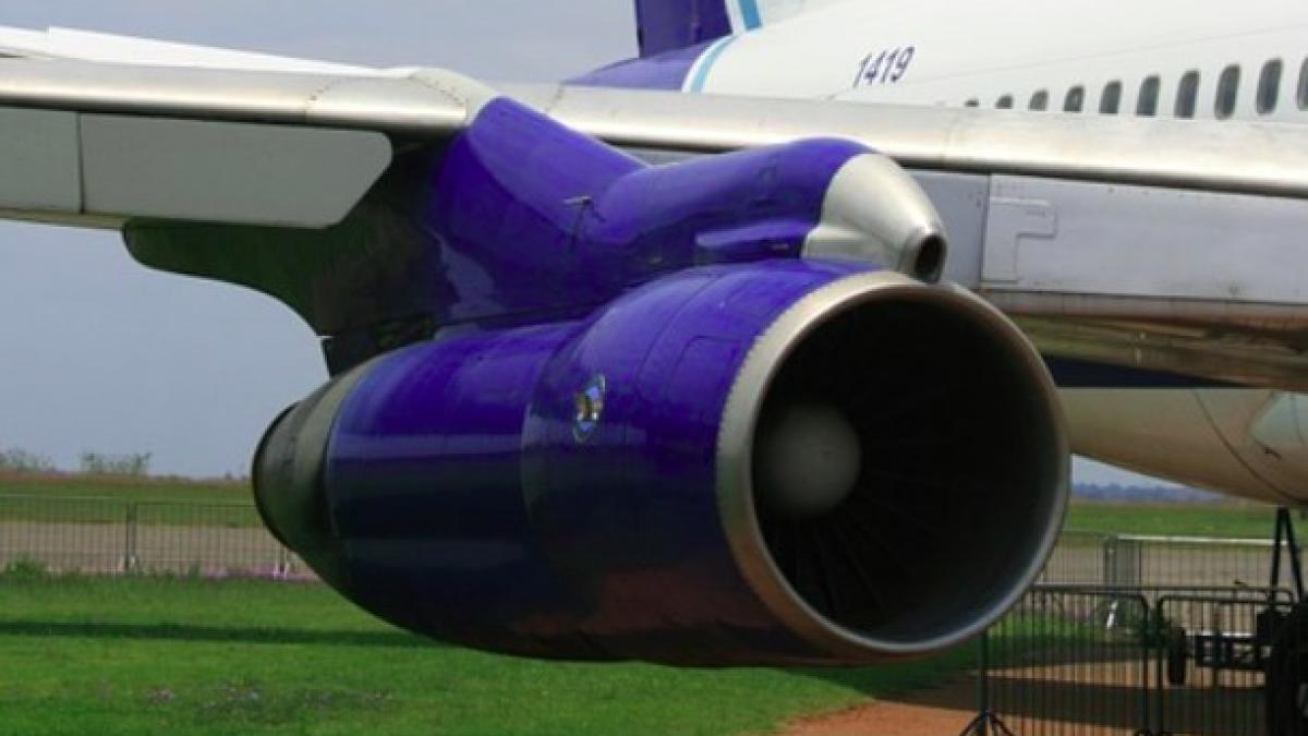 motor_rolls_royce_fabrica_inchisa_25073800