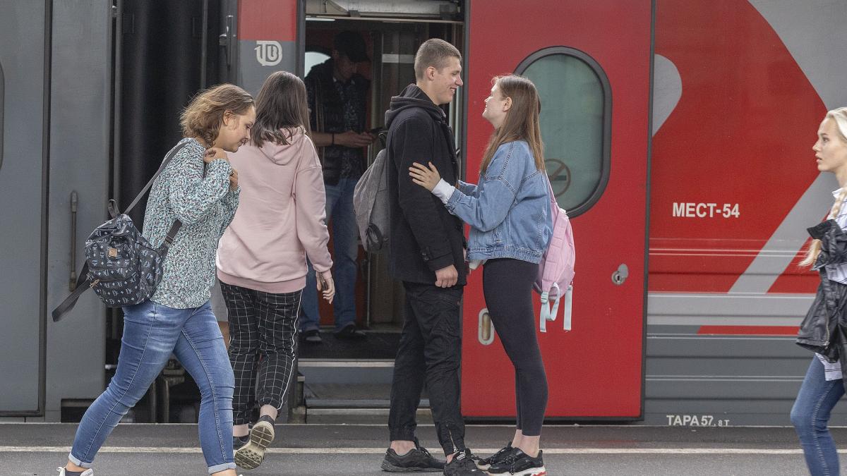 cfr-calatori-a-decis-suplimentarea-trenurilor-care-se-intorc-din-destinatii-de-vacanta_95213000