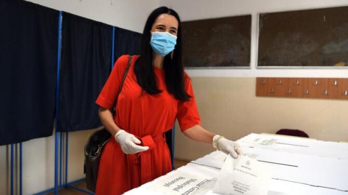 renumaprc-ccprc-86rare-voturi-la-sectorul-1--elena-cristian--nu-va-face-luminaprc-ccprc-86-iprc-ccprc-82n-acest-caz--ar-trebui-reluate-alegerile_33498300