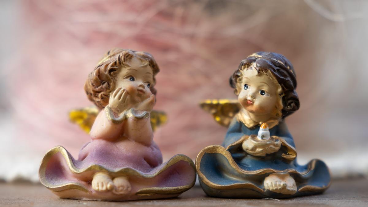 muzeul-kitschului-la-afi-protest-impotriva-folosirii-simbolurilor-crestine_59351300