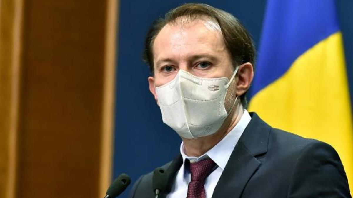 citu--masca-speciala-in-sedinta-de-guvern--ce-poarta-premierul--se-autosterilizeaza-2_44999900