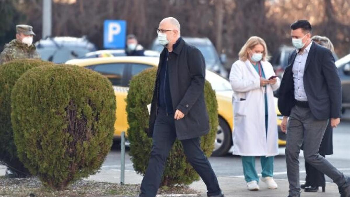 decizia-de-eliminare-a-gratuitatii-pe-tren-pentru-studenti-nu-a-fost-inca-luata--spune-kelemen-hunor_01136900