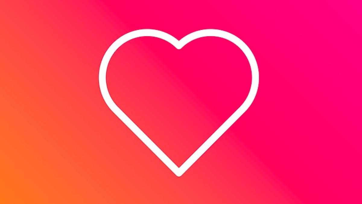 facebook_instagram_fotbal_44976700