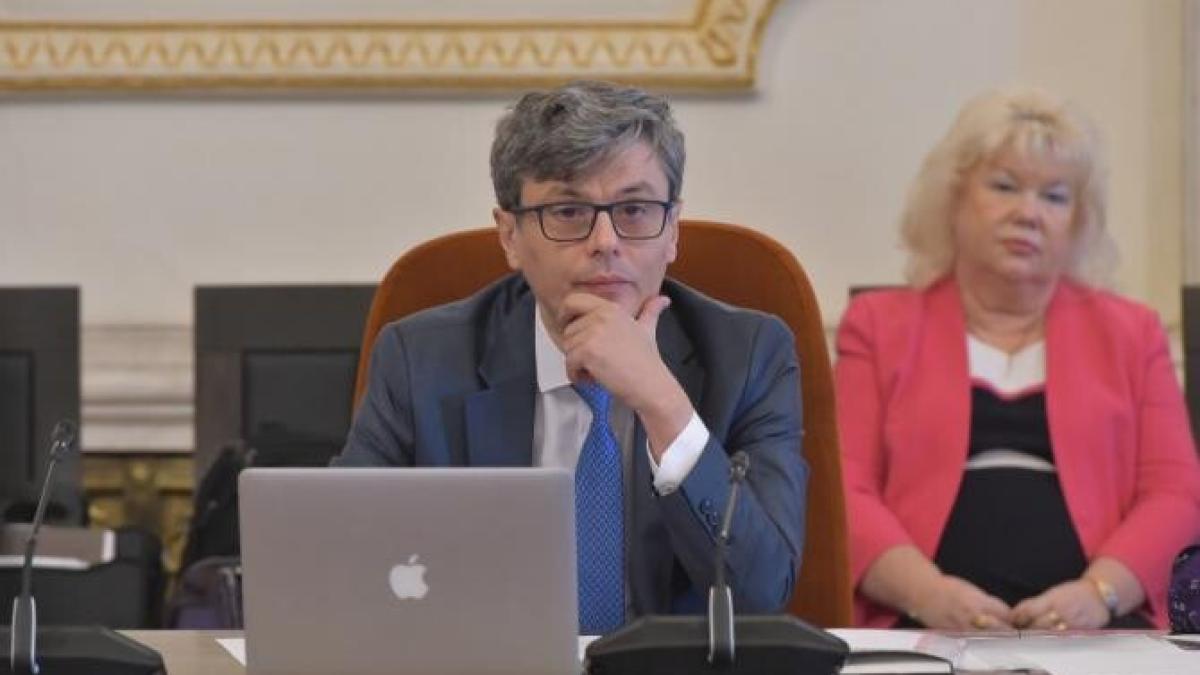 virgil-popescu--despre-buget---nu-este-unul-de-austeritate--dar-nici-nu-multumeste-pe-toata-lumea_18801000