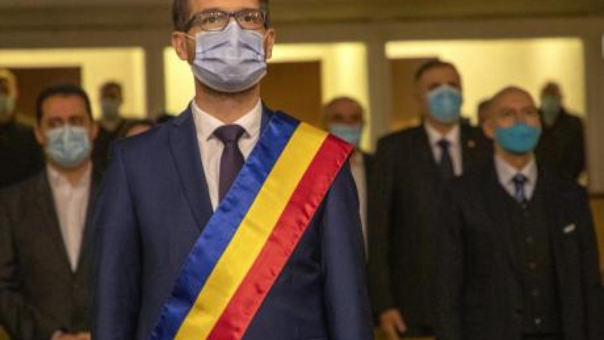 dominic_fritz_primar_nicolae_robu_falsuri_agerpres_21480300