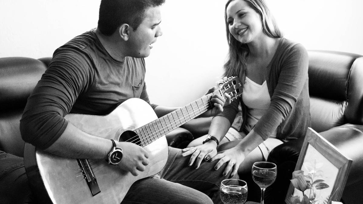 muzica-romanticaprc-ccprc-86-schimbaprc-ccprc-86-temperatura-corporalaprc-ccprc-86-la-persoanele-iprc-ccprc-82ndraprc-ccprc-86gostite_73846700