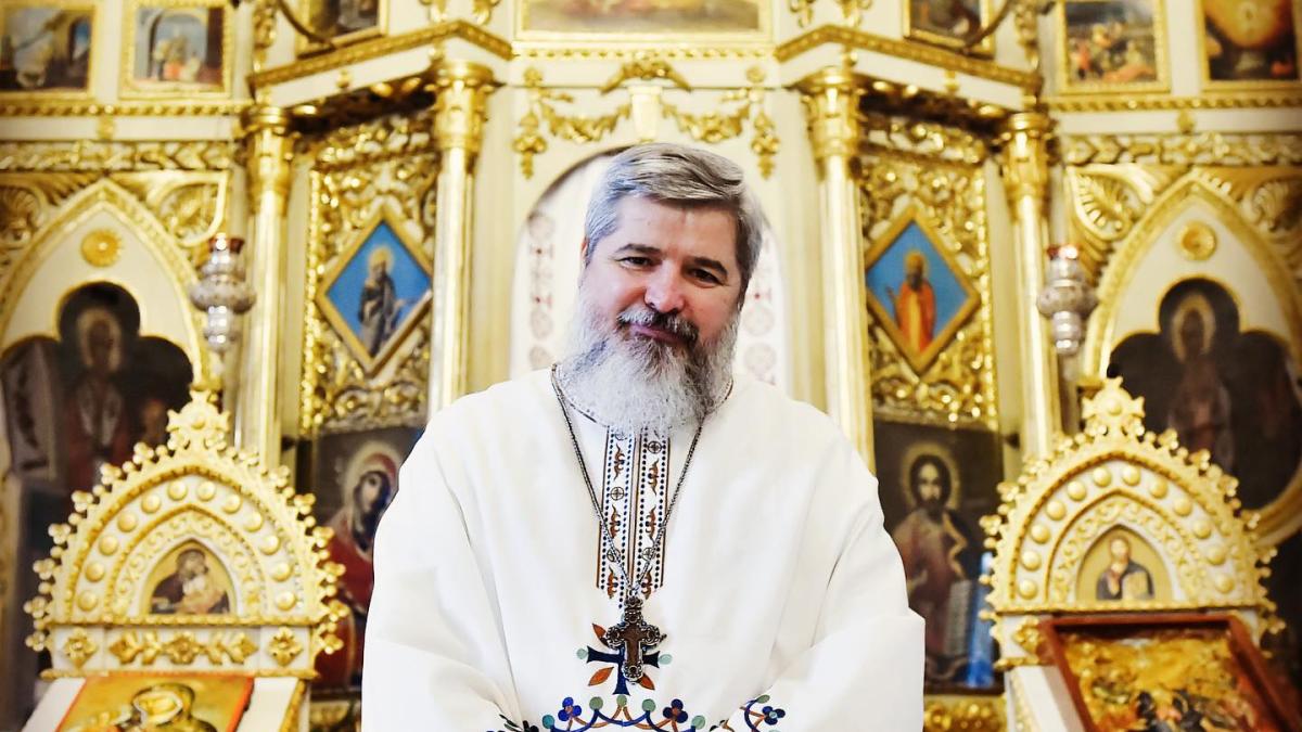 preotul-vasile-ioana-valentine-s-day-biserica-sfantul-nicolae_21972800