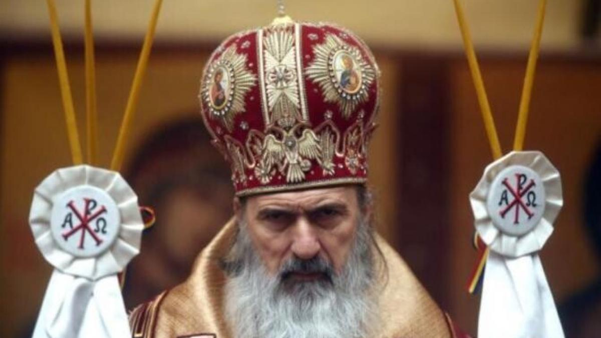 ips_teodosie_bebelus_botez_foto_agerpres_10376300