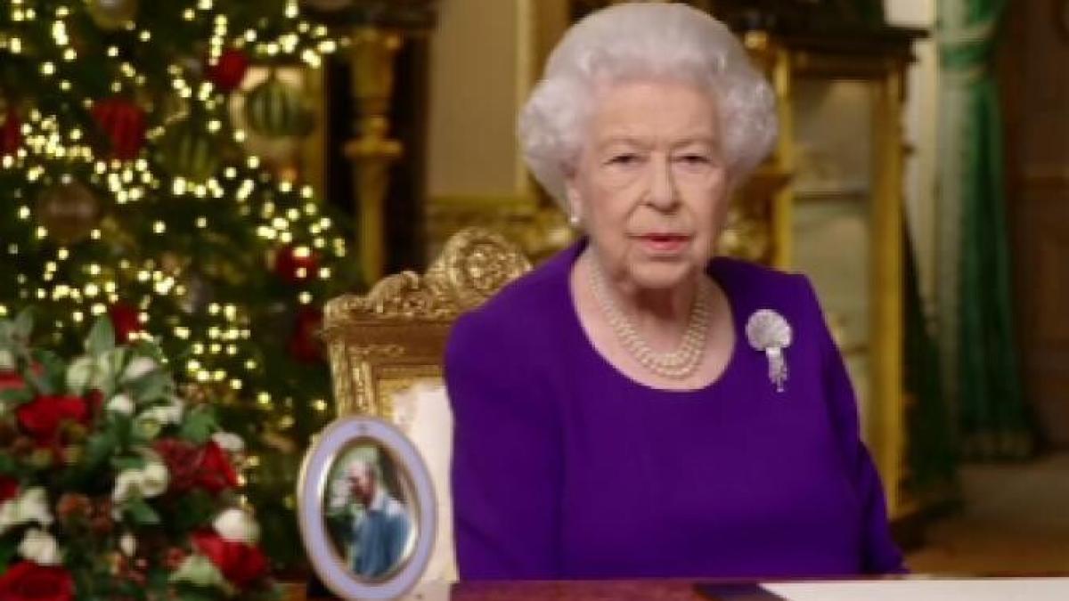 regina-elisabeta-replica-pentru-meghan-si-harry_71450800