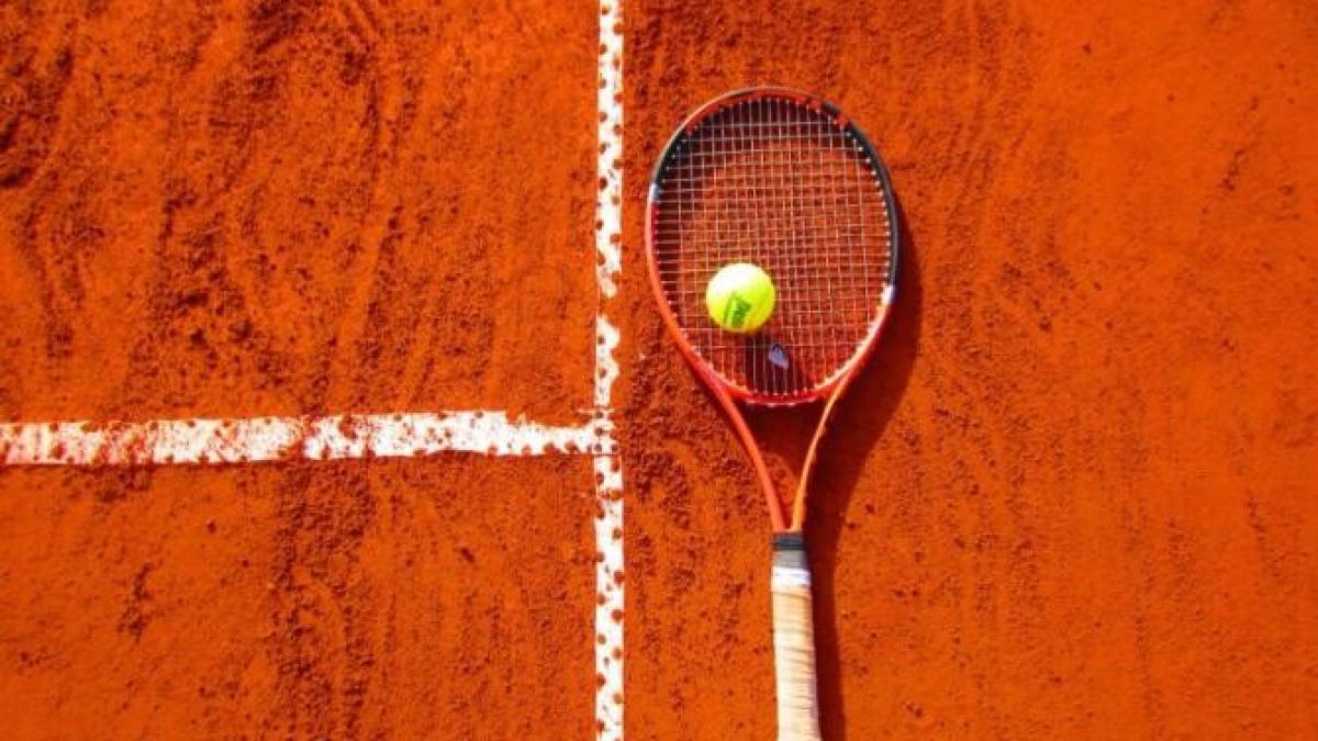 tenis_pandemie_foto_pexels_04491400