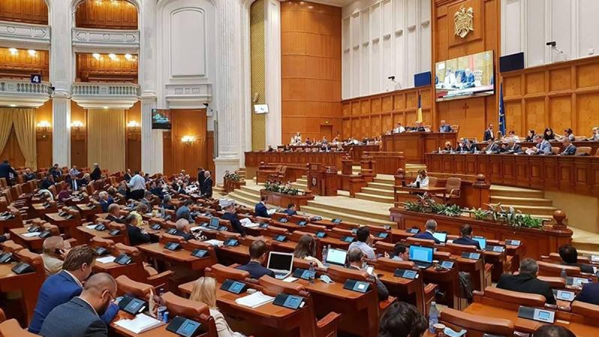 s-au-ales-membrii-comisiilor-sri-si-sie_48036600