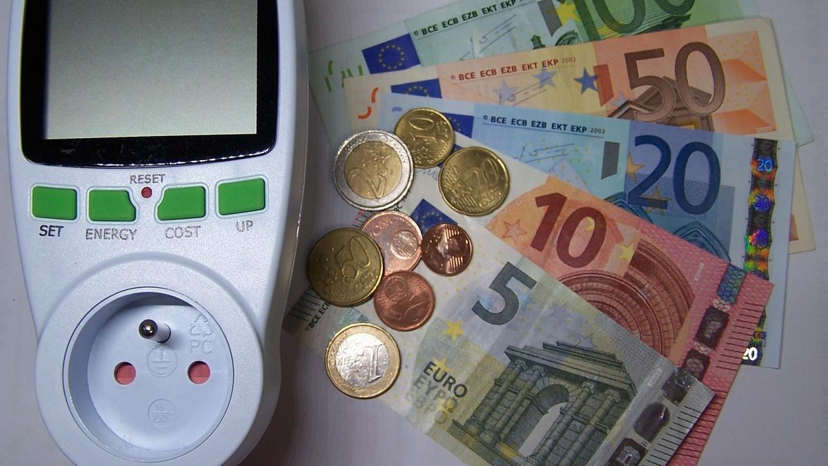 liberalizarea-pietei-de-energie-electrica-din-romania--plangeri-la-comisia-europeana_02253000