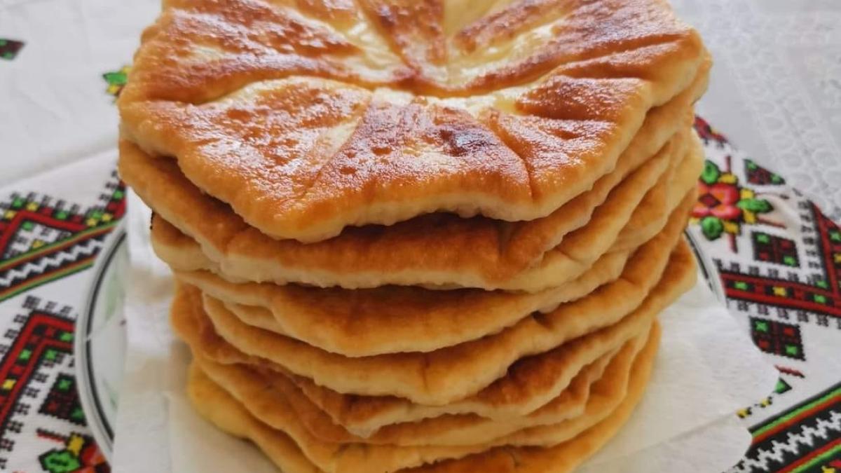 placinte-de-cartofi-la-tigaie--cum-se-prepara-reteta_80955600