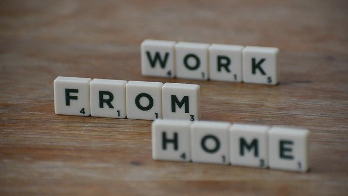 alba-iulia-casti-gaming-lucru-acasa_49761200