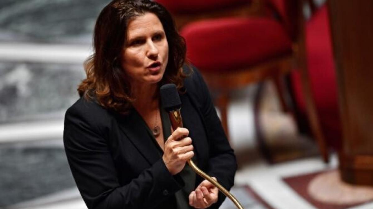 ministrul-roxana-maracineanu--apel-catre-mbappe-sa-ramana-la-psg---avem-nevoie-de-tine_64049800