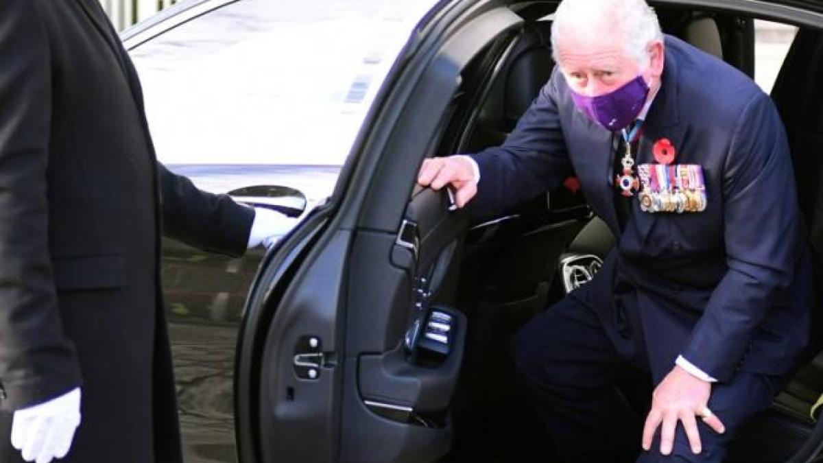 printul-charles-s-a-dus-la-spital--la-tatal-sau--printul-philip_83356100