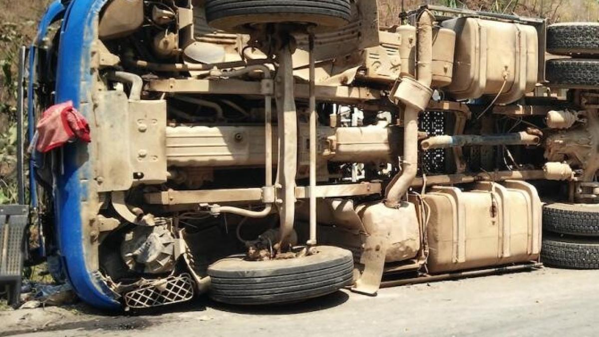 trafic-restrictprc-ccprc-a6ionat-pe-dn7--iprc-ccprc-82n-judetprc-ccprc-a6ul-argesprc-ccprc-a6--un-tir-s-a-raprc-ccprc-86sturnat-pe-sprc-ccprc-a6osea_55866600