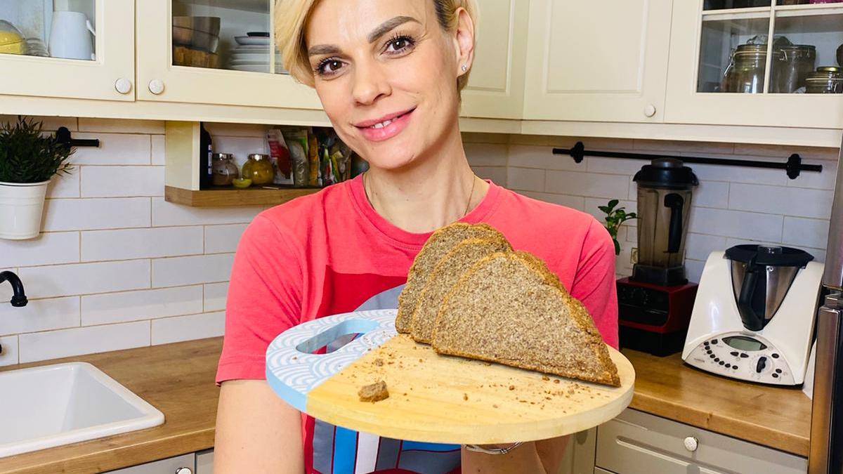 anca-si-painea-care-nu-ingrasa-4_71174000