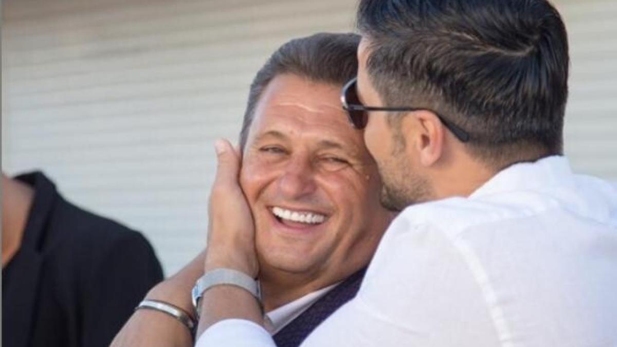 liviu-varciu--schimb-de-replici-cu-una-dintre-fiicele-lui-nea-marin--e-geloasa-rau--de-asta-m-a-infiat-pe-mine-nea-marin_37021000