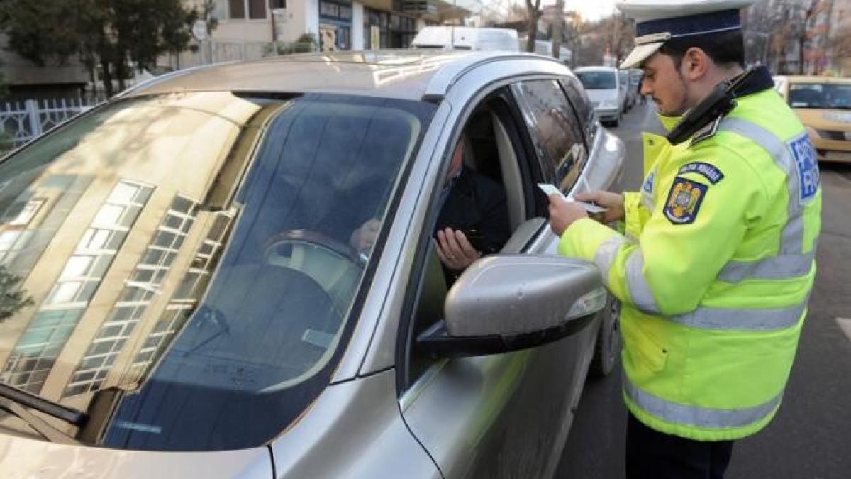 un-politprc-ccprc-a6ist-din-constantprc-ccprc-a6a-a-refuzat-o-mitaprc-ccprc-86-de-800-de-euro_95056700