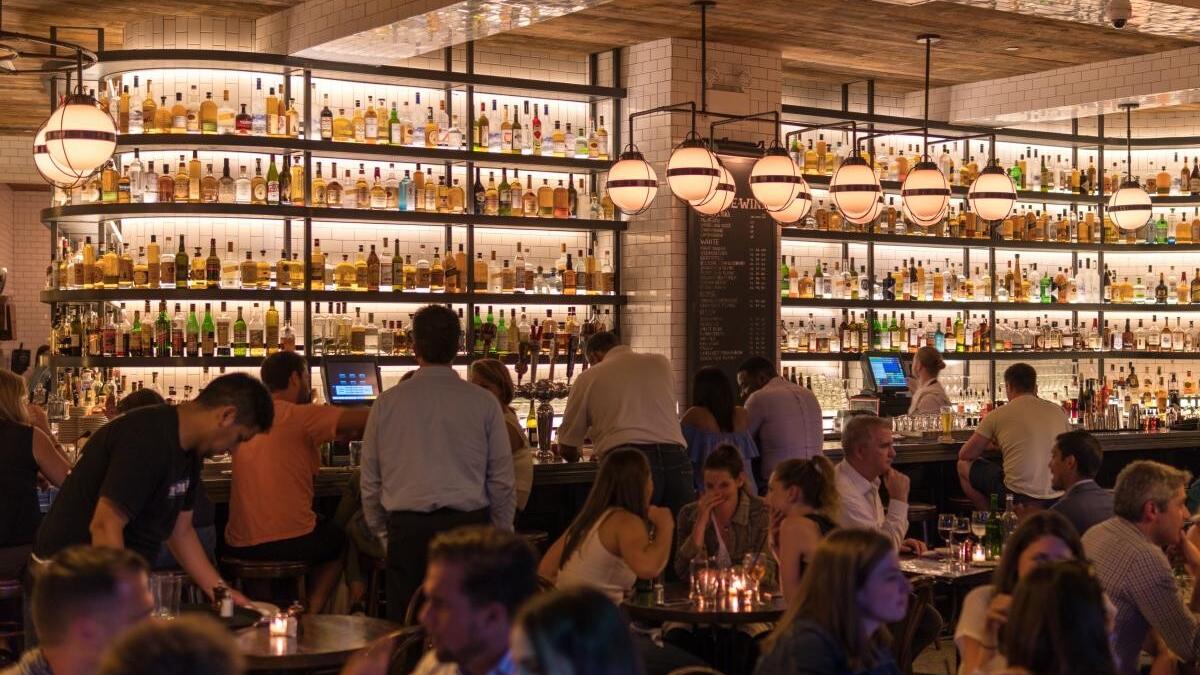 restaurantele-s-ar-putea-inchide-in-bcuuresti_14563200