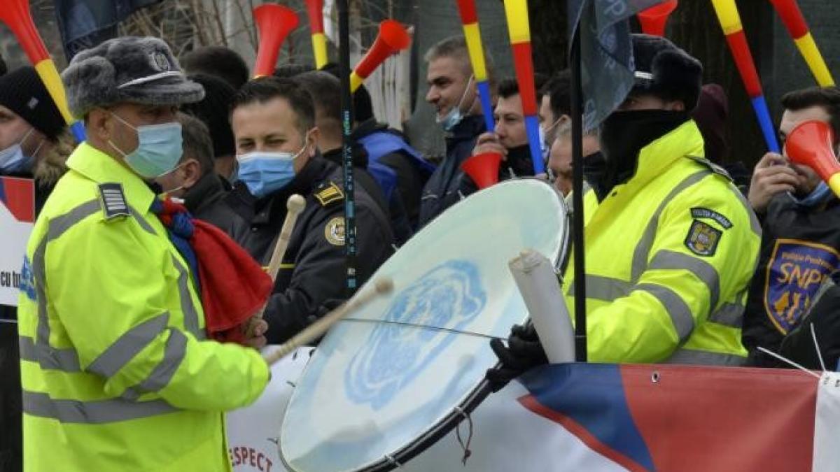 protestele-iau-amploare--elena-cristian--poate-cel-mai-agitat-an-din-ultimul-deceniu_76210300