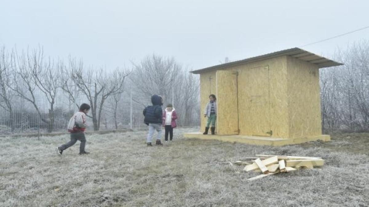 sute-de-elevii-din-judetprc-ccprc-a7ul-alba-primesc-dreptul-la-toalete_19255200