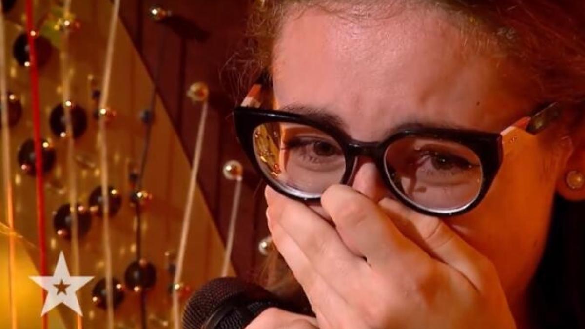 daria-a-primit-golden-buzz-de-la-andi-moisescu_51169000