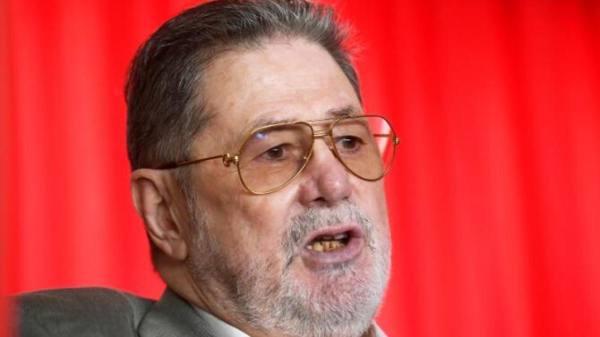 cornel-dinu--operat--ce-este-hernia-inghinala--simptome--cauze-si-semnele-care-ti-arata-daca-ai-probleme_54748700