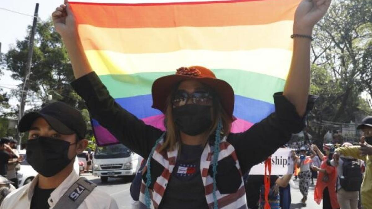 lgbt_drepturile_comunitatii_49424200