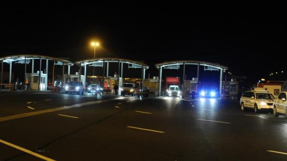 36-de-cetaprc-ccprc-86tprc-ccprc-a7eni-din-straprc-ccprc-86ini-opritprc-ccprc-a7i-din-drumul-ilegal-caprc-ccprc-86tre-spatprc-ccprc-a7iul-schengen_87853100