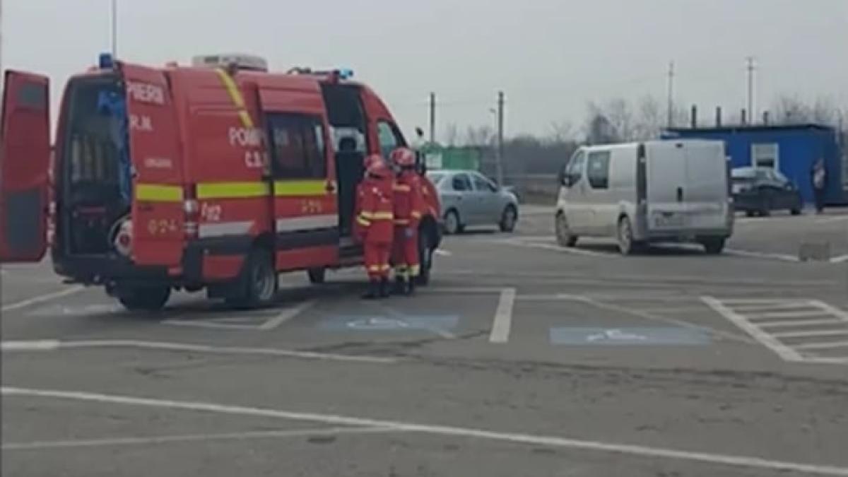 clienti-evacuati-magazin-baia-mare_11609200