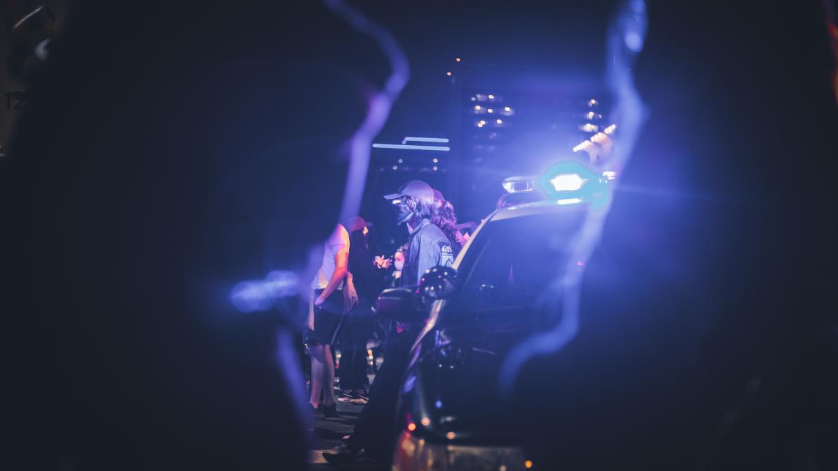 politie_bucuresteni_tortura_ciocan_coarna_sindicate_unsplash_72397100