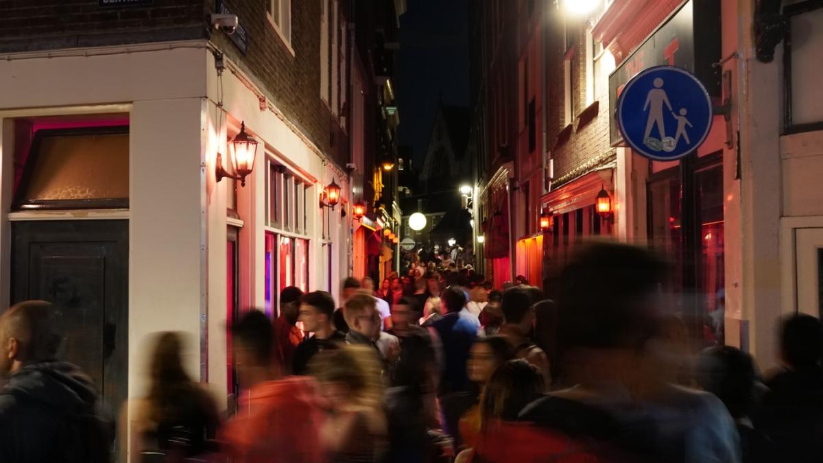 galati-loverboy-prostitutie_93934000