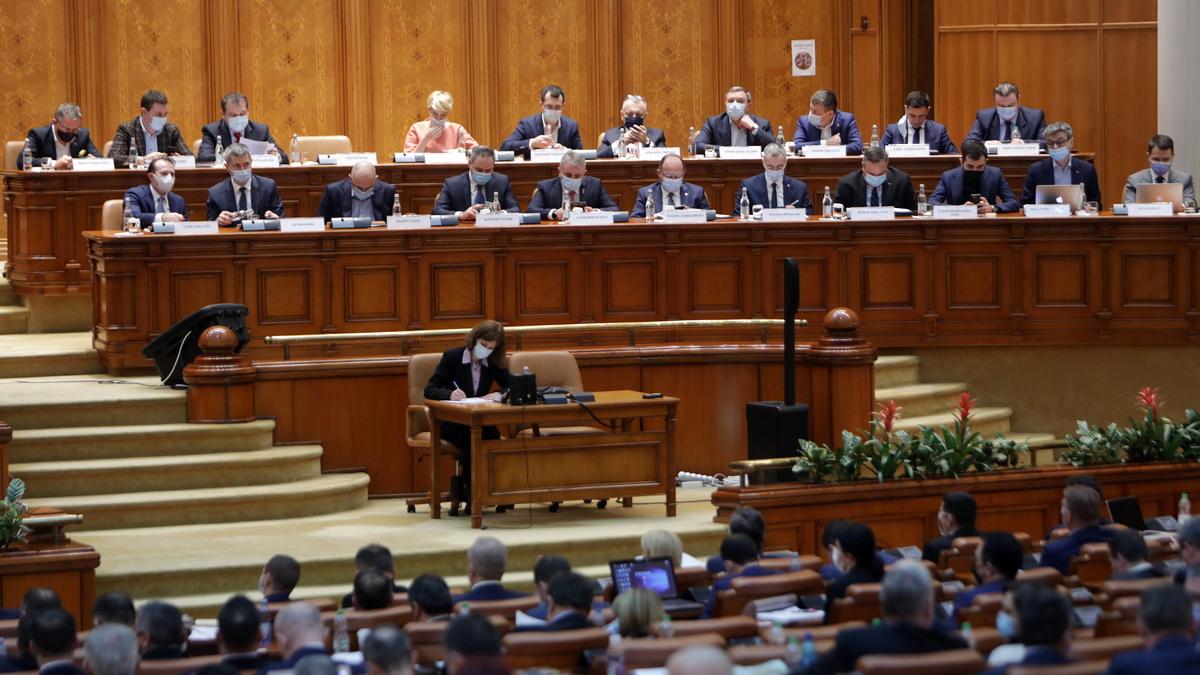 vot---parlament_77955900