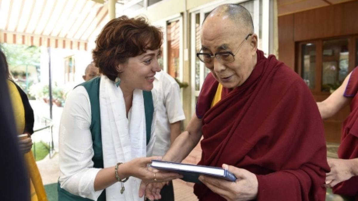 covivd-19--dalai-lama-s-a-vaccinat_15409900