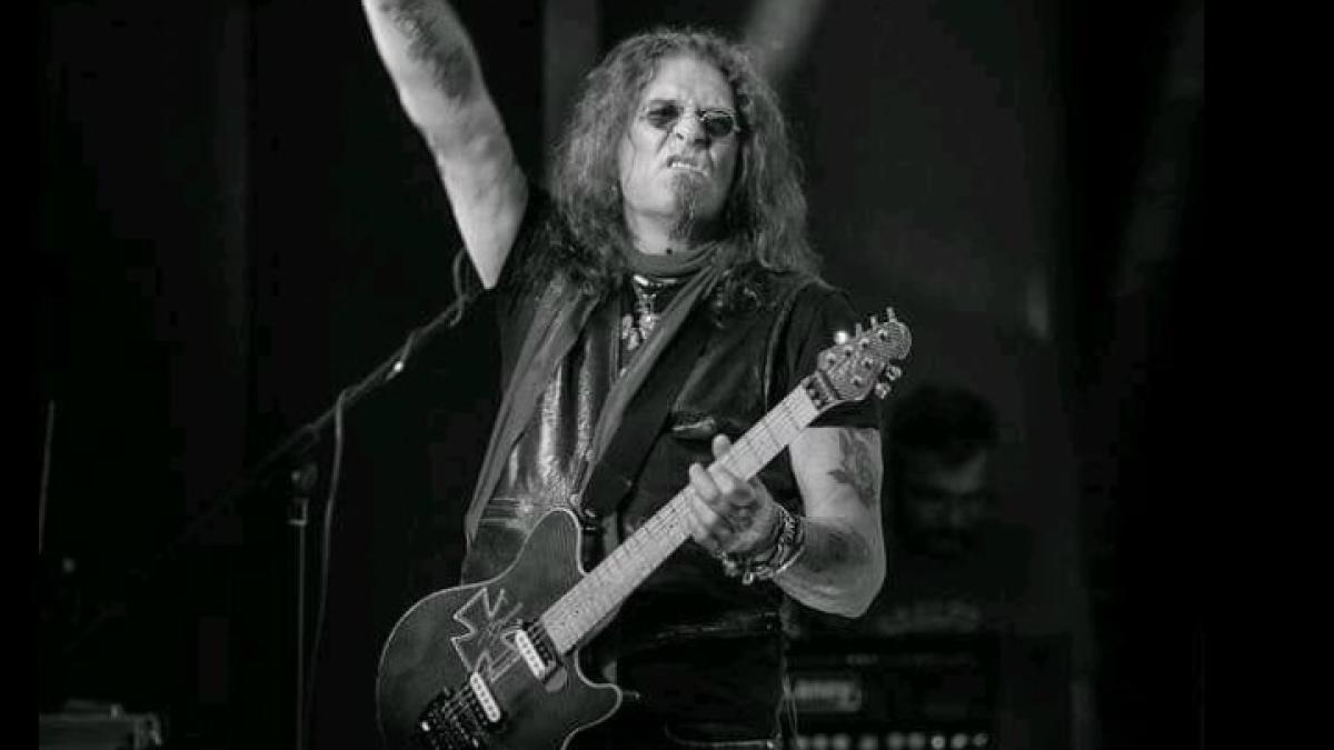 adi_barar_a_murit_facebook_cargo_57317900