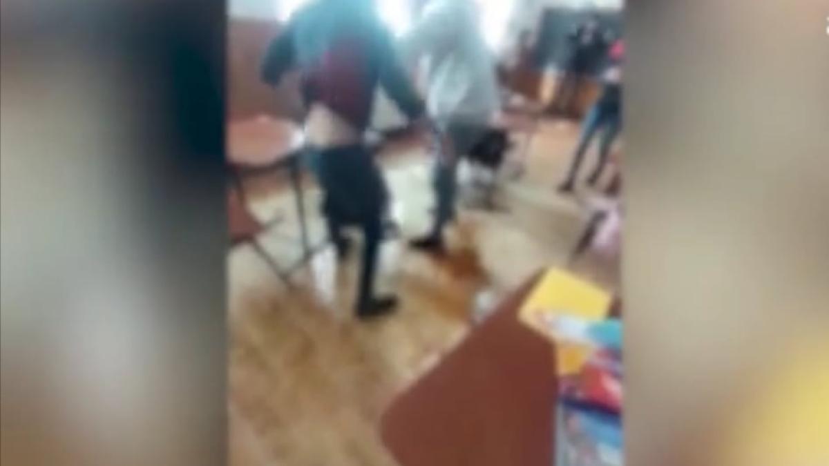 eleva-batuta-la-scoala-din-arges_62955100