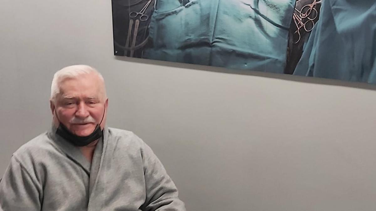 lech_walesa_presedinte_polonia_spital_fb_19466700