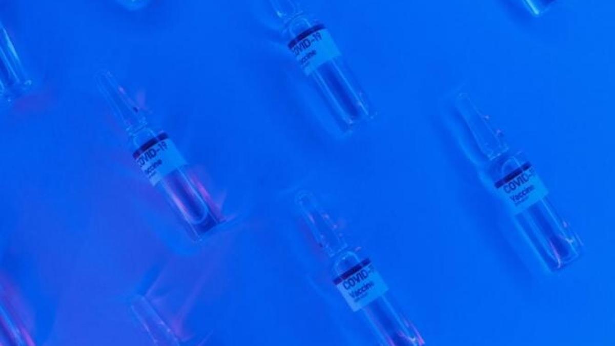 vaccin_coronavirus_cncav_astrazeneca_foto_pexels_77655100