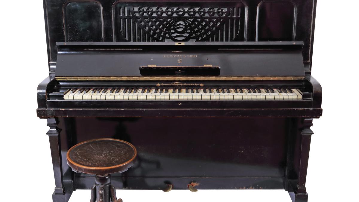 piesaprc-ccprc-86-istoricaprc-ccprc-86-steinway---sons--pian-vertical-model-vertegrand_34664300