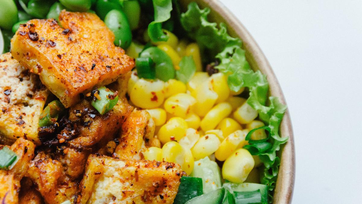 soia_avertisment_mihaela_bilic_unsplash_11128400